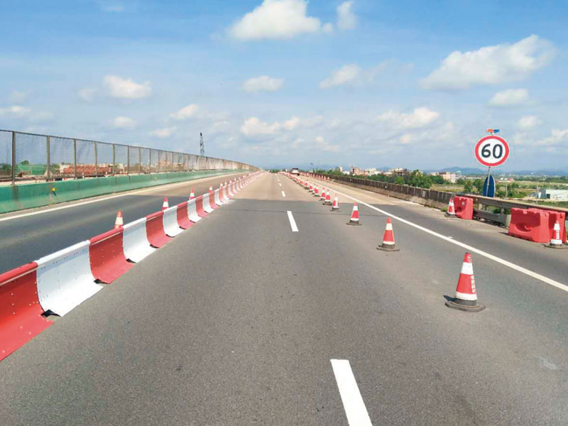 蘭海高速公路南寧經(jīng)欽州至防城港段改擴(kuò)建項(xiàng)目